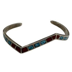 VTG Navajo Sterling Silver Crushed Turquoise + Coral Zuni ZigZag Cuff Bracelet